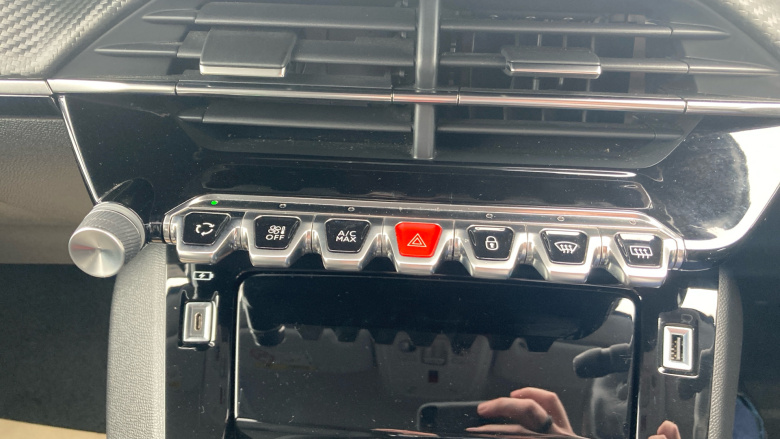 Peugeot 208 1.2 PureTech 100 Allure 5dr Petrol Hatchback